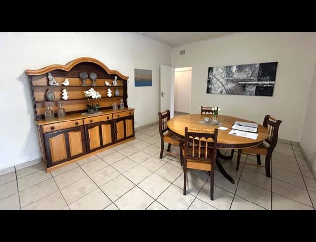 3 BEDROOM HOUSE FOR SALE IN SOUTH CREST